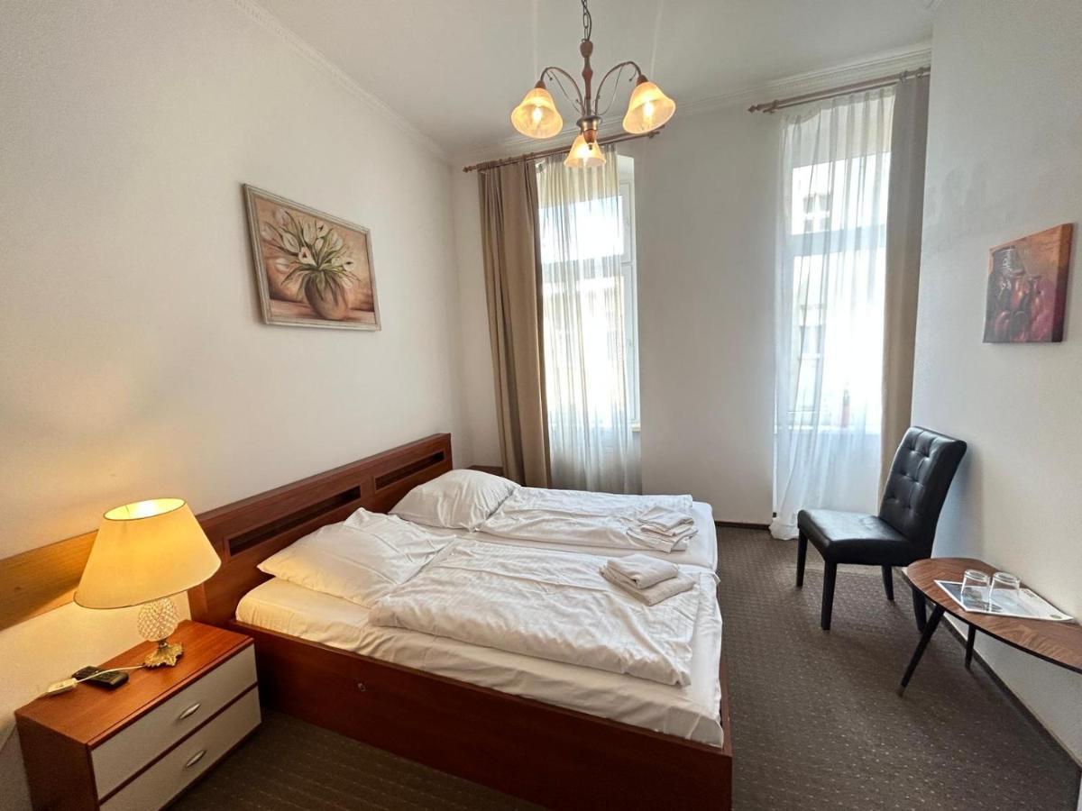 Hotel Adam Berlin Bagian luar foto