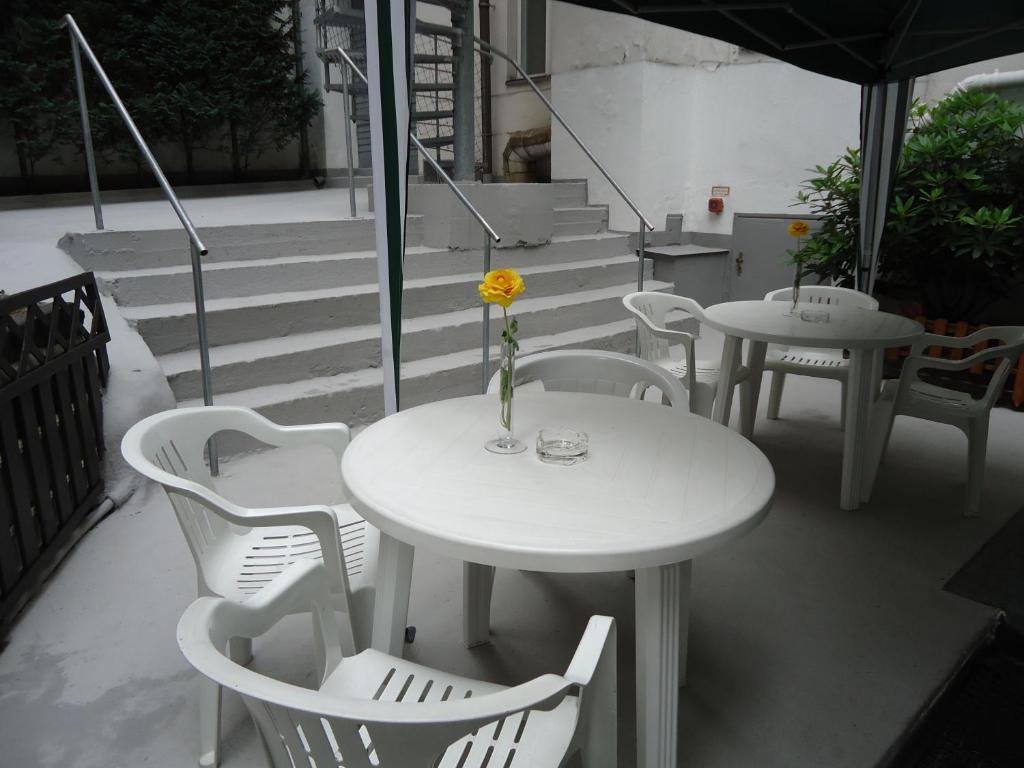 Hotel Adam Berlin Bagian luar foto